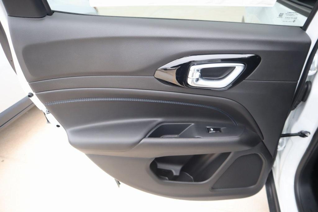 new 2026 Jeep Compass car, priced at $32,090
