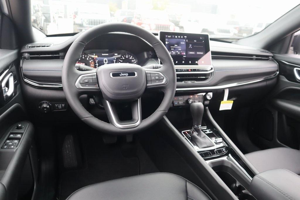new 2026 Jeep Compass car, priced at $32,090