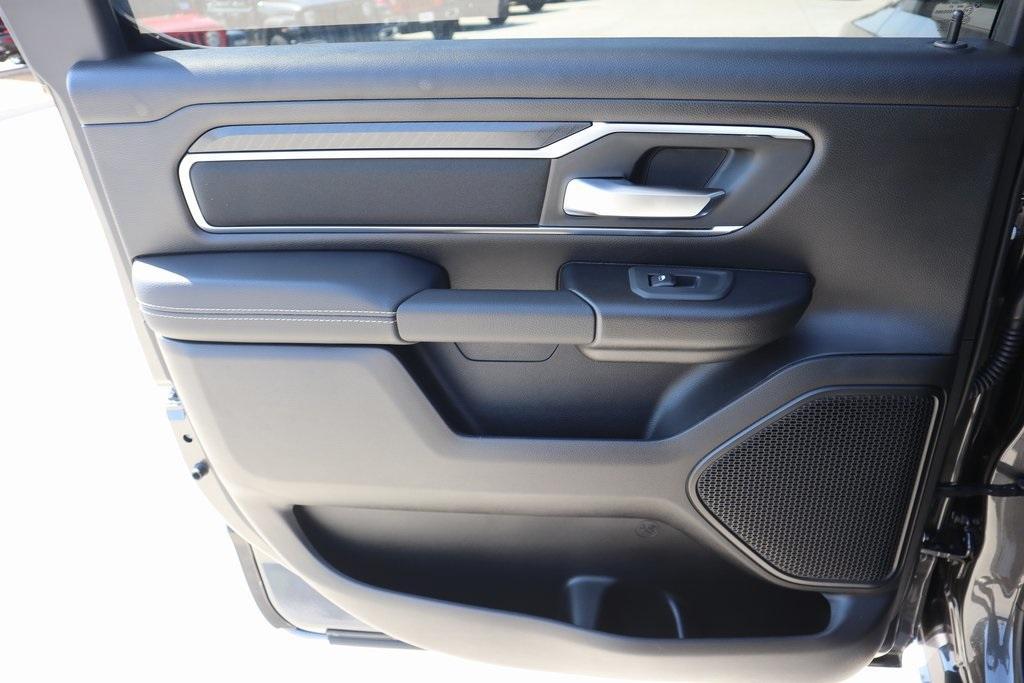 new 2025 Ram 1500 car, priced at $48,113