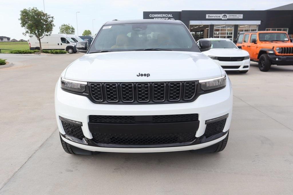 new 2025 Jeep Grand Cherokee L car, priced at $61,114