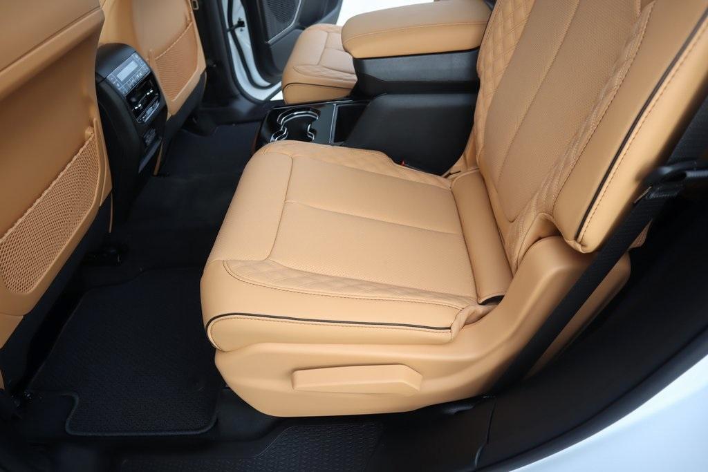 new 2025 Jeep Grand Cherokee L car, priced at $61,114