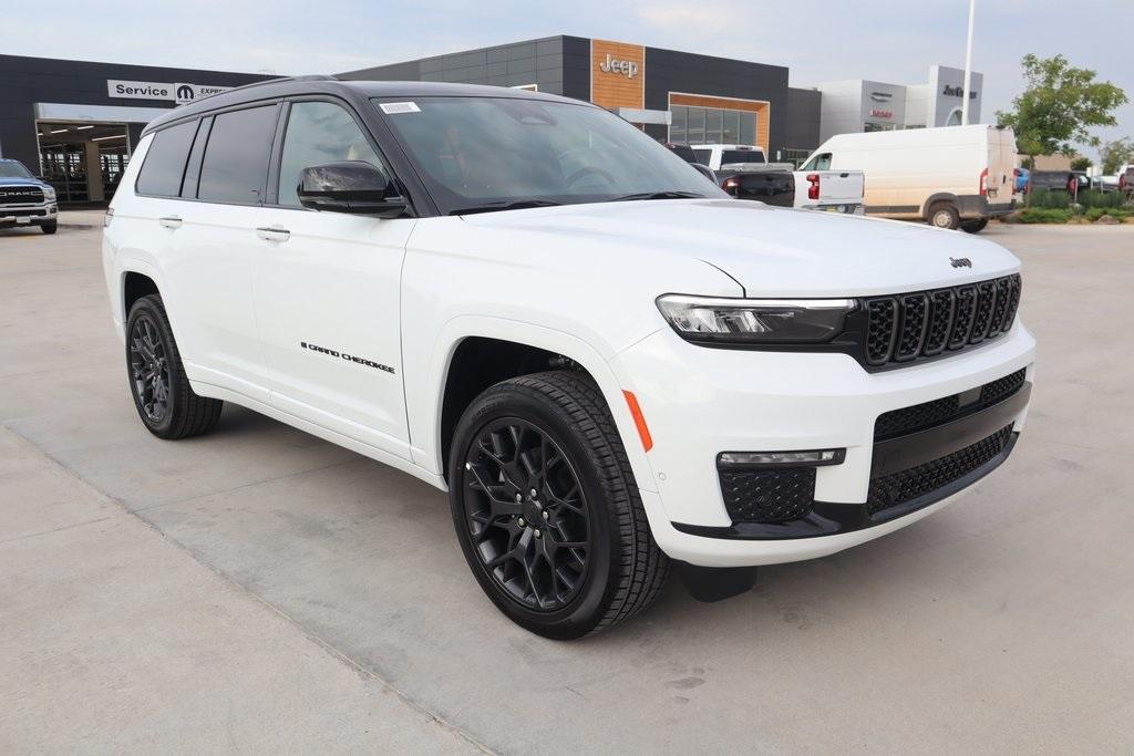 new 2025 Jeep Grand Cherokee L car, priced at $61,114