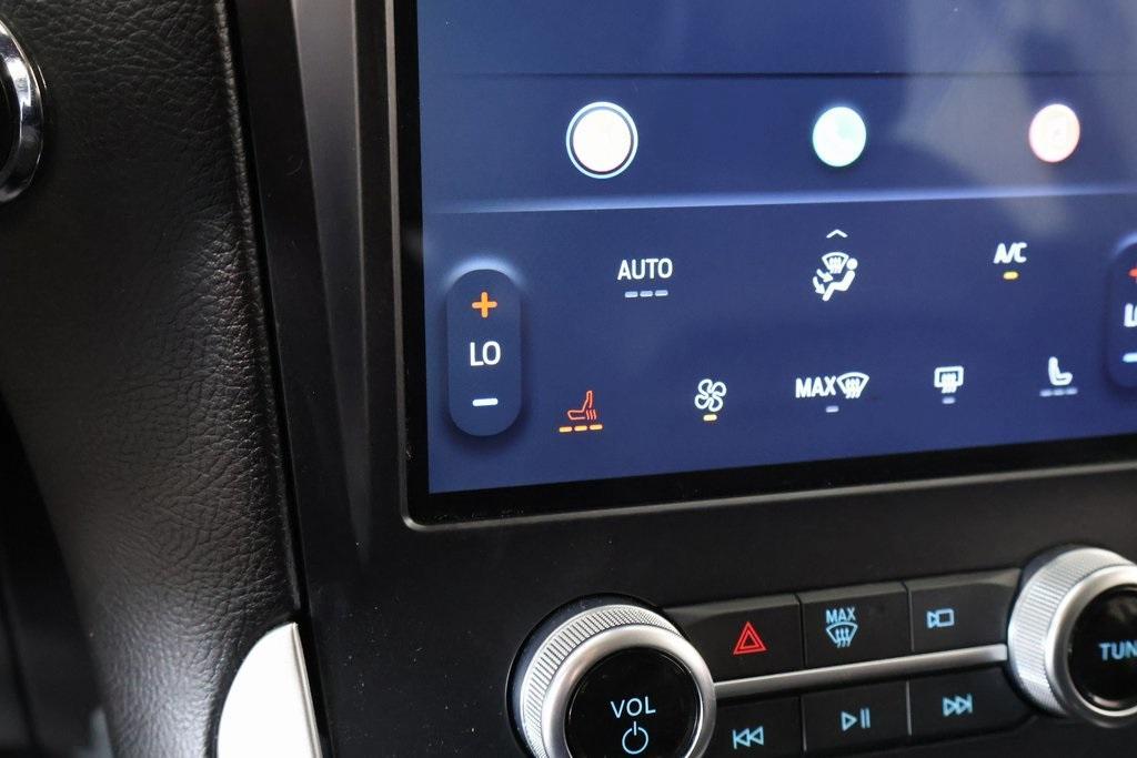 used 2024 Ford Edge car, priced at $24,319