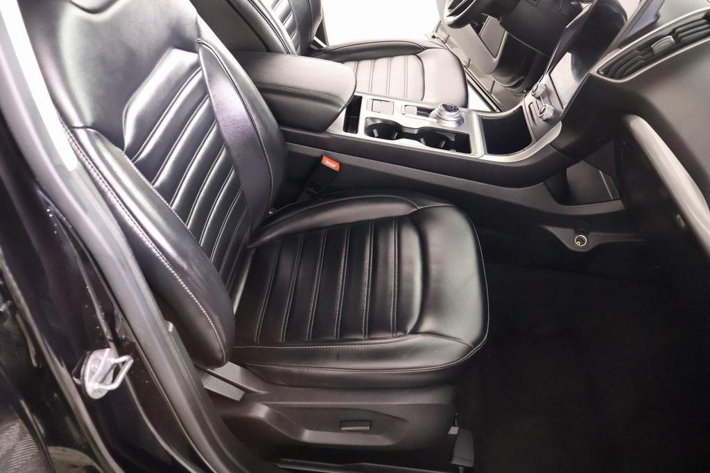 used 2024 Ford Edge car, priced at $24,319