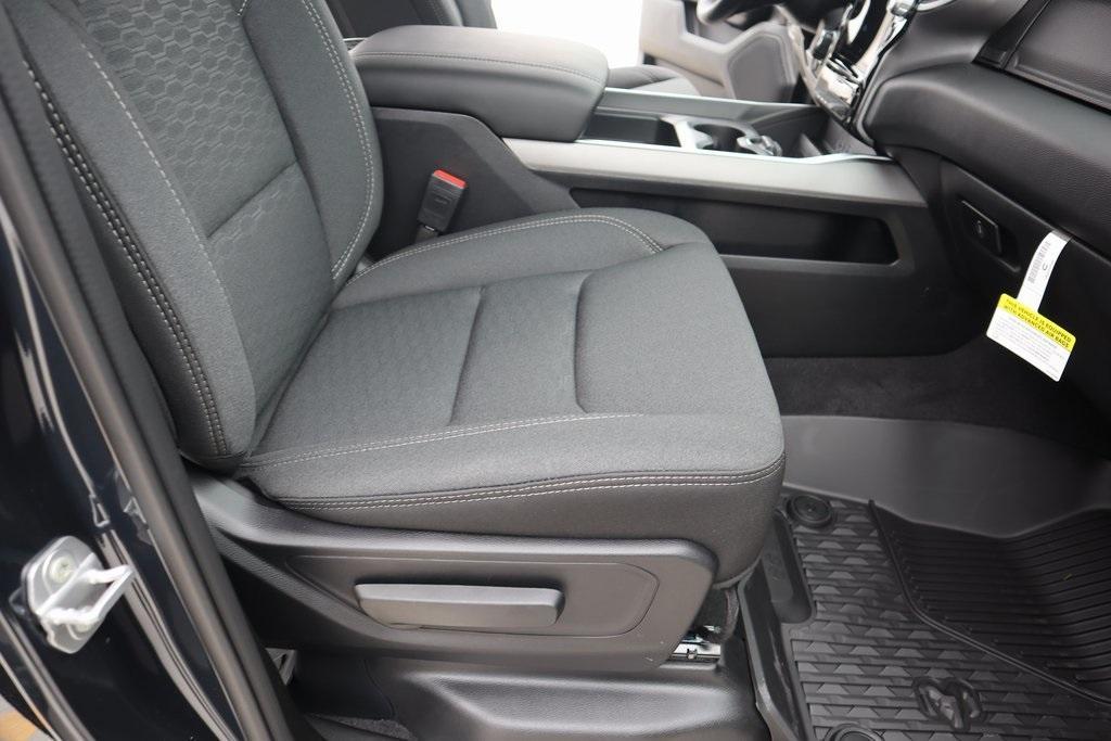 new 2025 Ram 1500 car, priced at $53,842