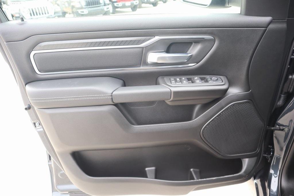 new 2025 Ram 1500 car, priced at $53,842