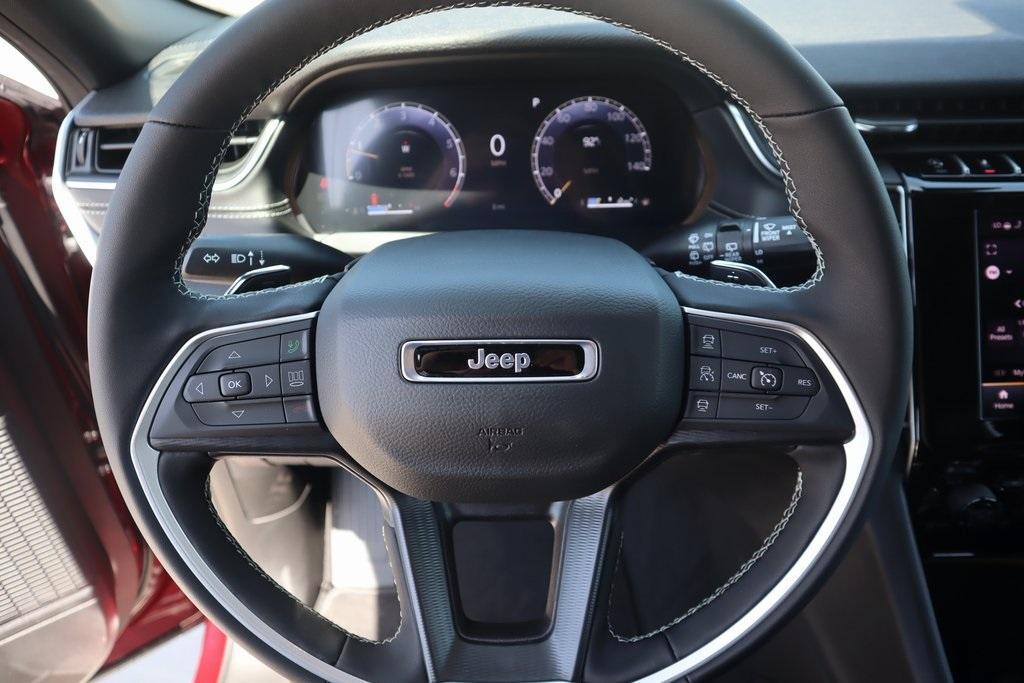 new 2025 Jeep Grand Cherokee car, priced at $37,371