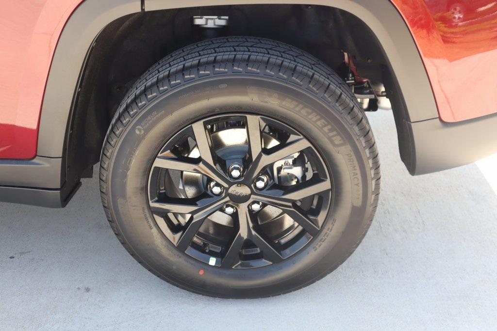 new 2025 Jeep Grand Cherokee car, priced at $37,371