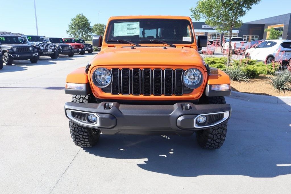 new 2025 Jeep Gladiator car, priced at $42,466