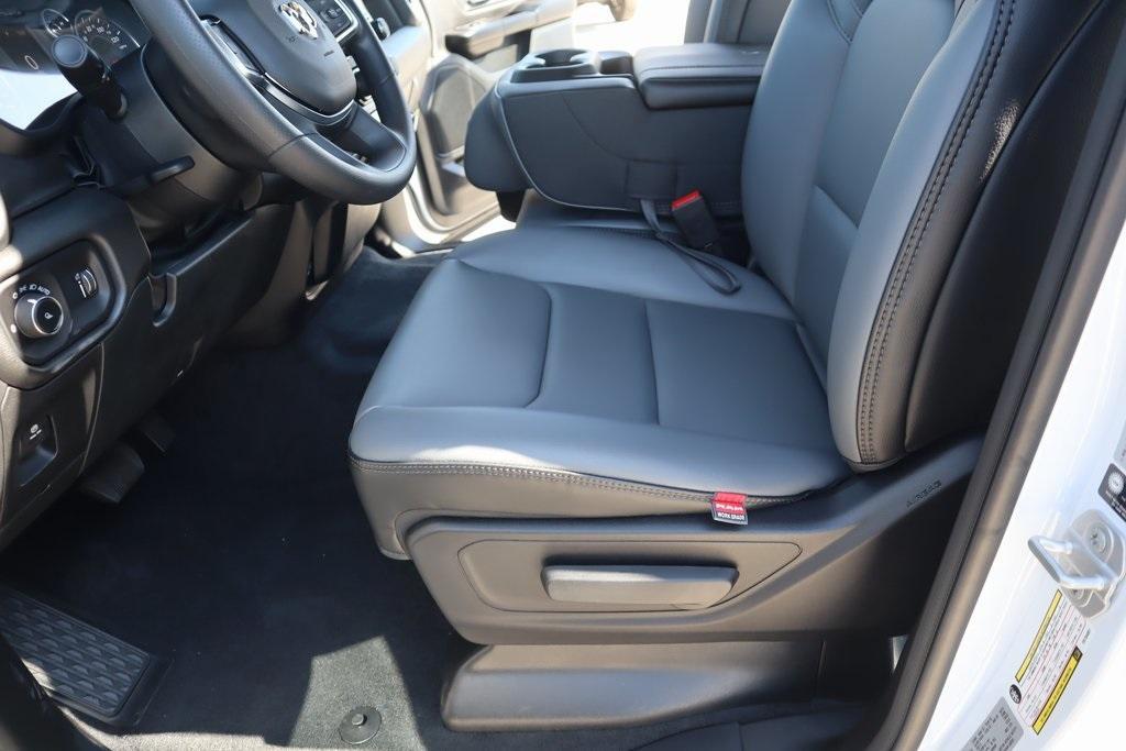 new 2025 Ram 1500 car, priced at $38,741