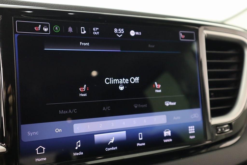 used 2023 Chrysler Pacifica car, priced at $25,438