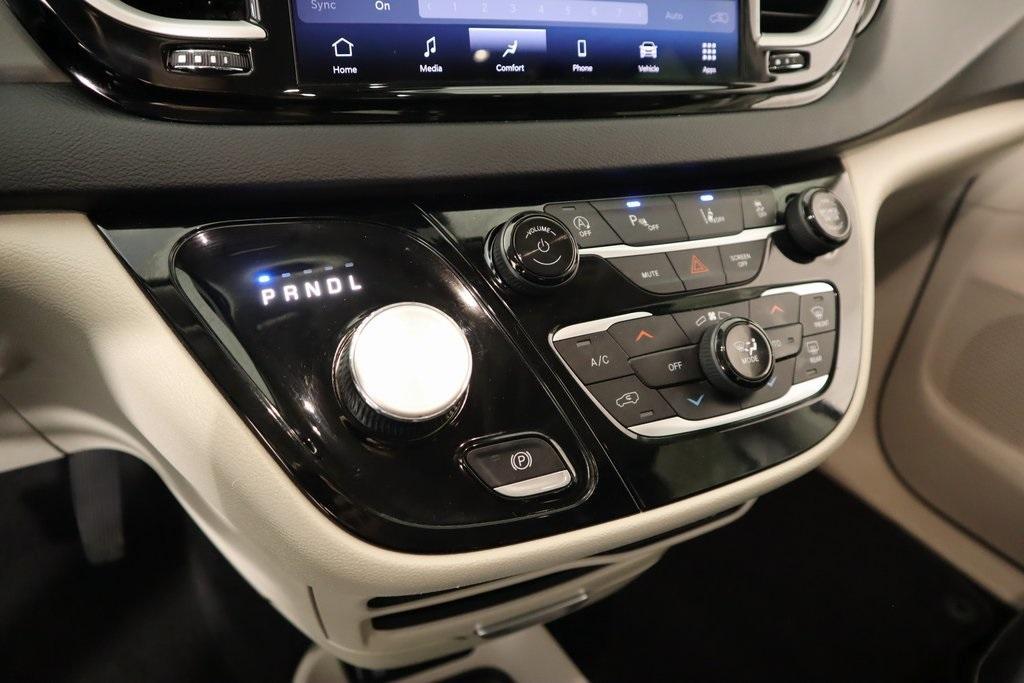 used 2023 Chrysler Pacifica car, priced at $25,438