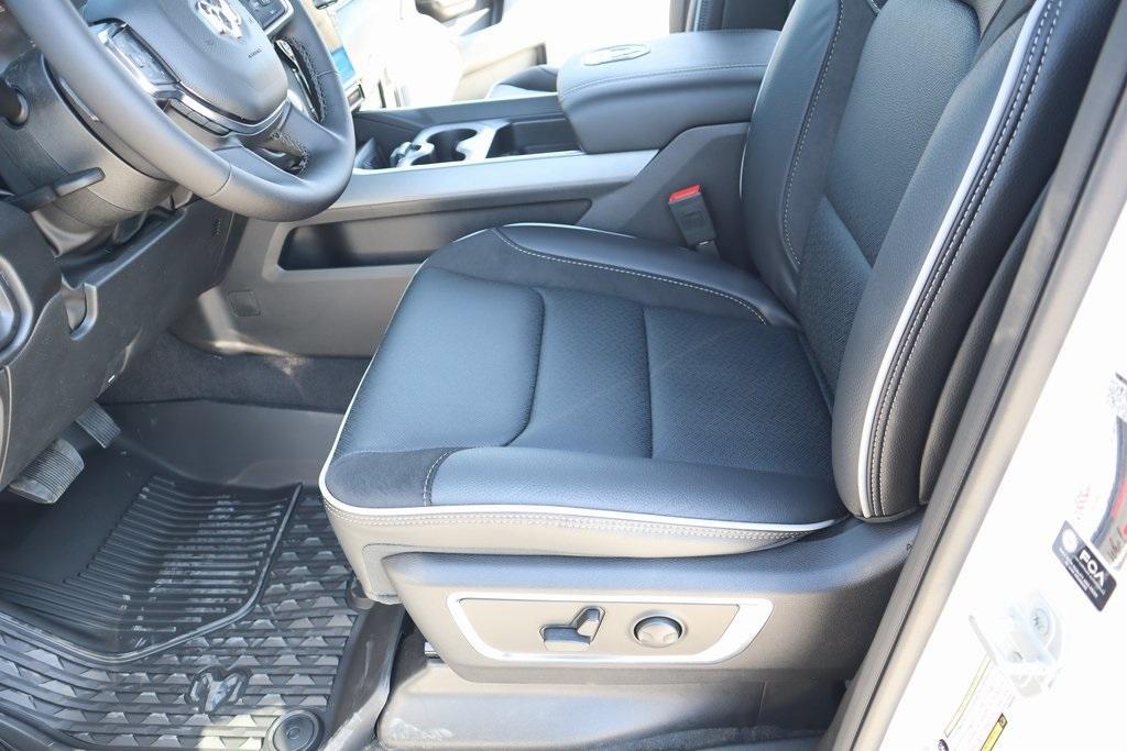 new 2025 Ram 1500 car, priced at $55,187
