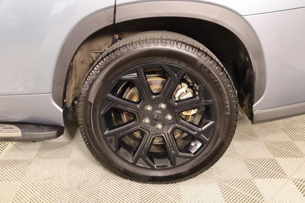 used 2022 Toyota Highlander car, priced at $28,789