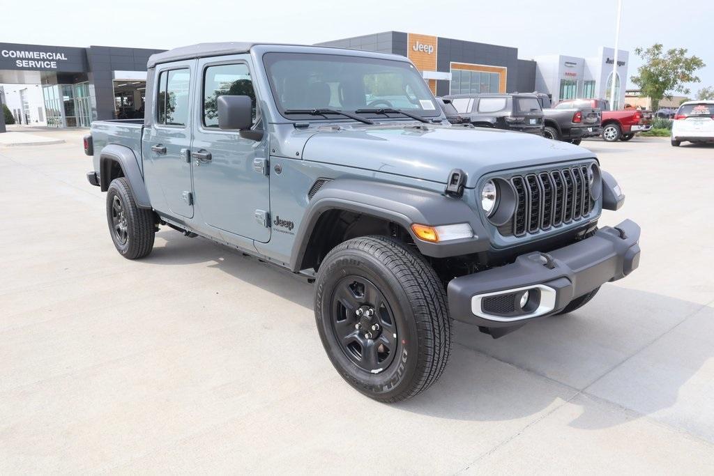 new 2025 Jeep Gladiator car, priced at $37,499