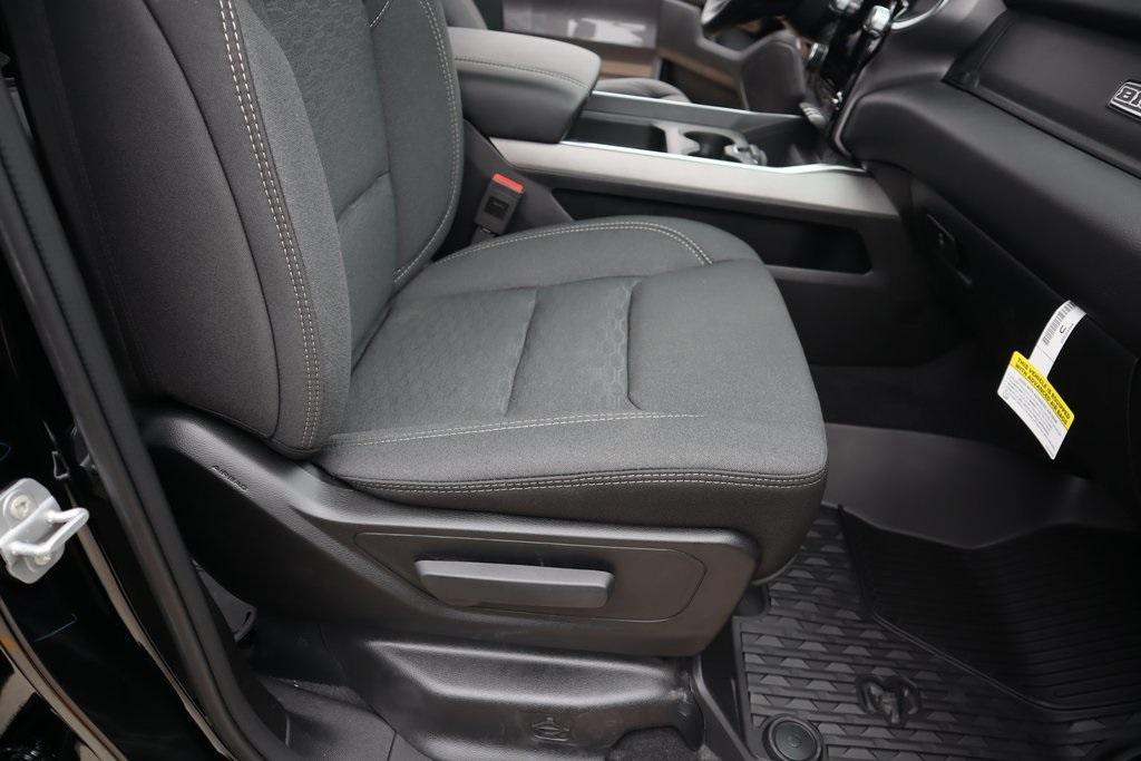 new 2025 Ram 1500 car, priced at $50,727