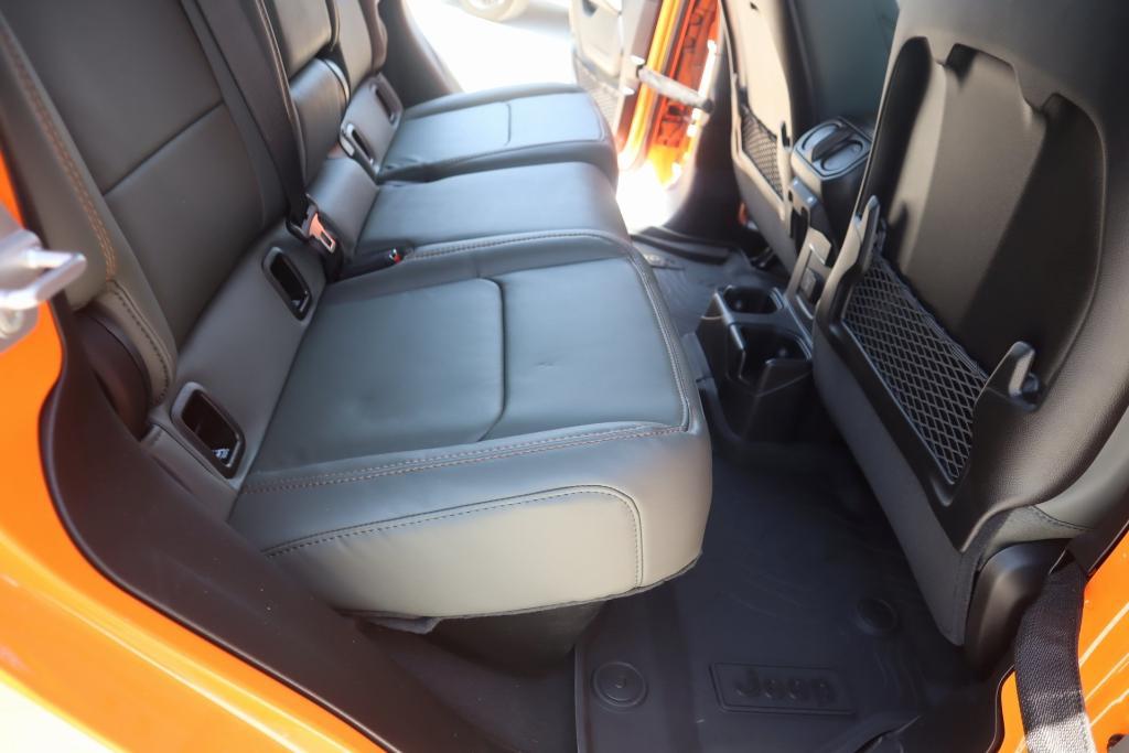 new 2025 Jeep Gladiator car, priced at $57,224