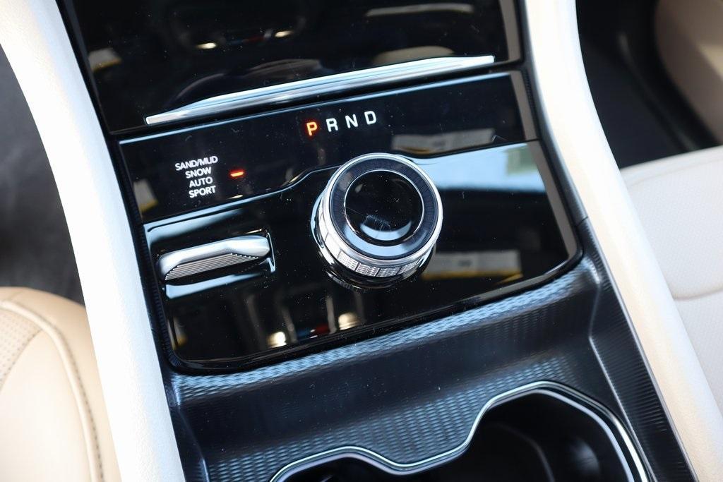 new 2025 Jeep Grand Cherokee car, priced at $48,251