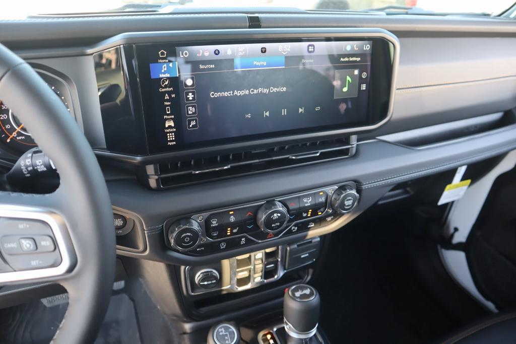 new 2025 Jeep Wrangler car, priced at $48,405