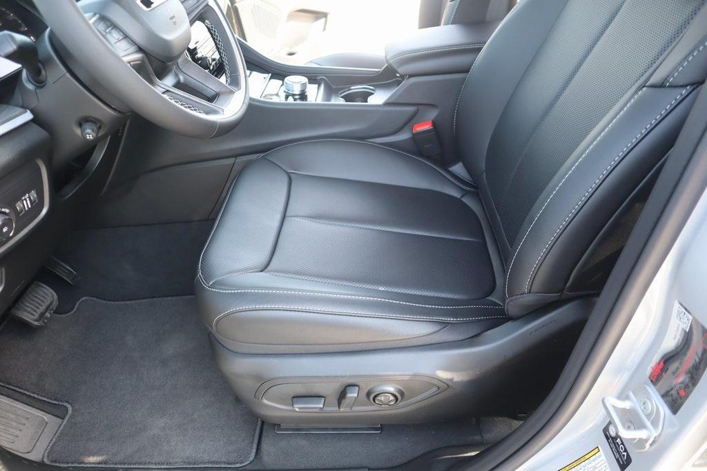 new 2025 Jeep Grand Cherokee L car, priced at $45,698