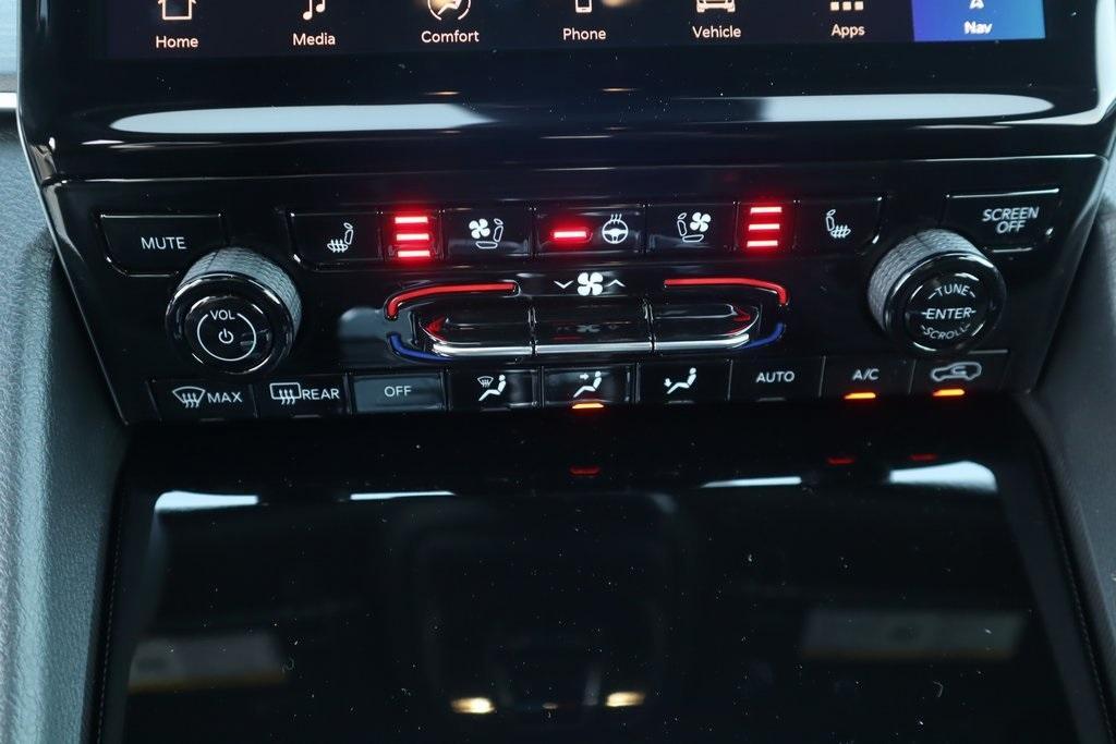 new 2025 Jeep Grand Cherokee L car, priced at $45,698