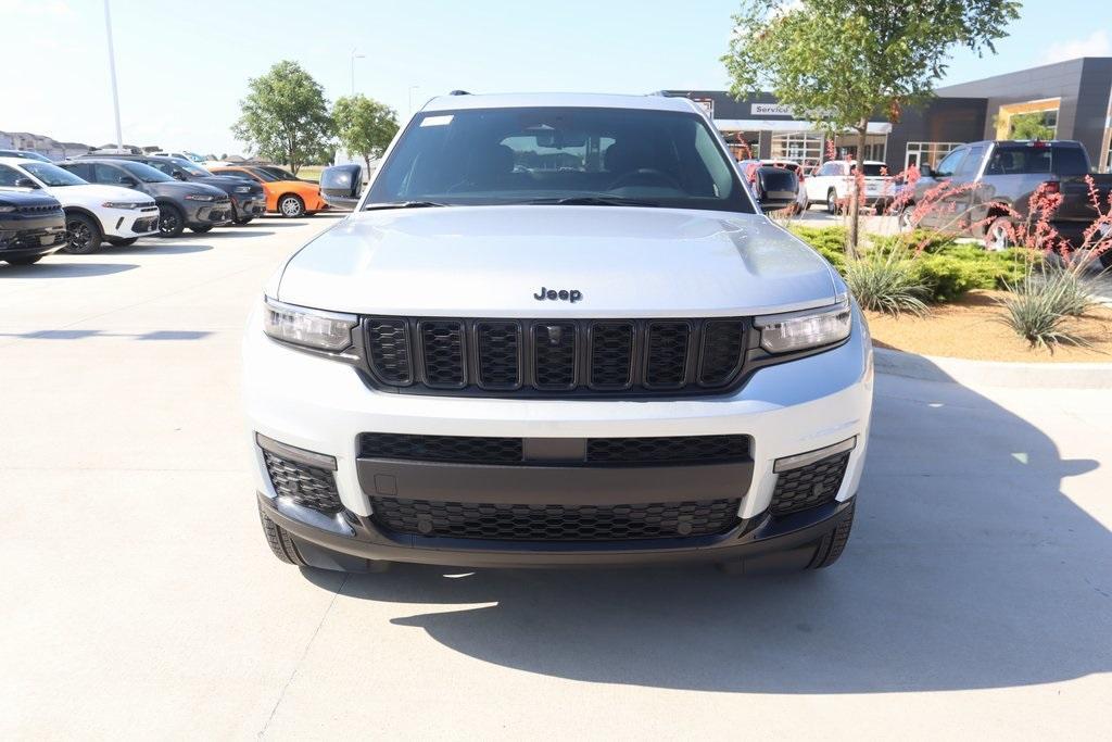 new 2025 Jeep Grand Cherokee L car, priced at $45,698