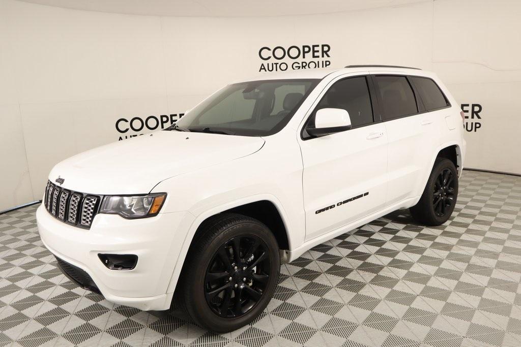 used 2022 Jeep Grand Cherokee WK car, priced at $29,090