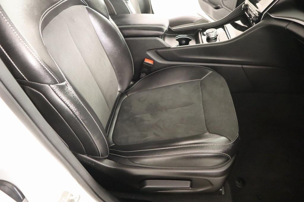 used 2024 Jeep Grand Cherokee L car, priced at $37,219