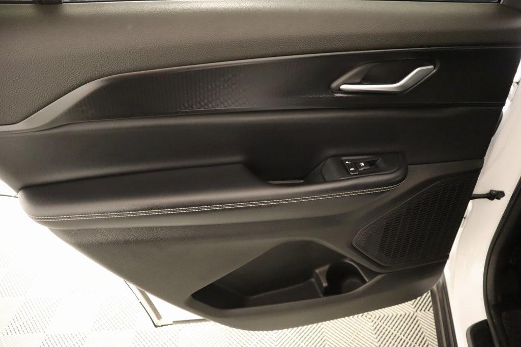 used 2024 Jeep Grand Cherokee L car, priced at $37,219