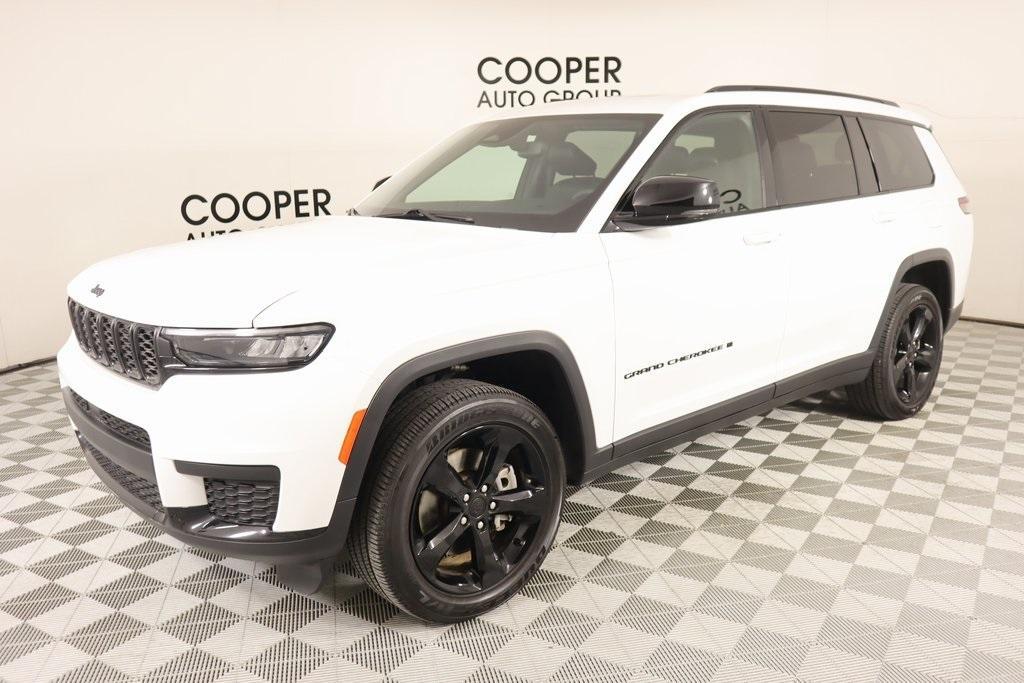 used 2024 Jeep Grand Cherokee L car, priced at $37,219