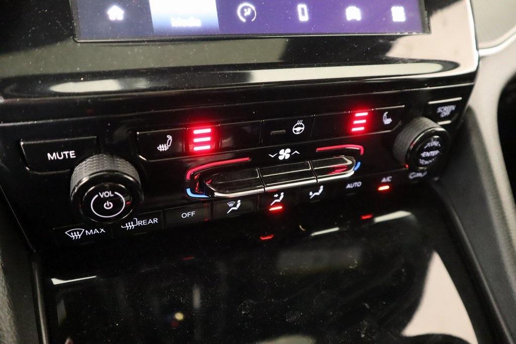 used 2024 Jeep Grand Cherokee L car, priced at $37,219