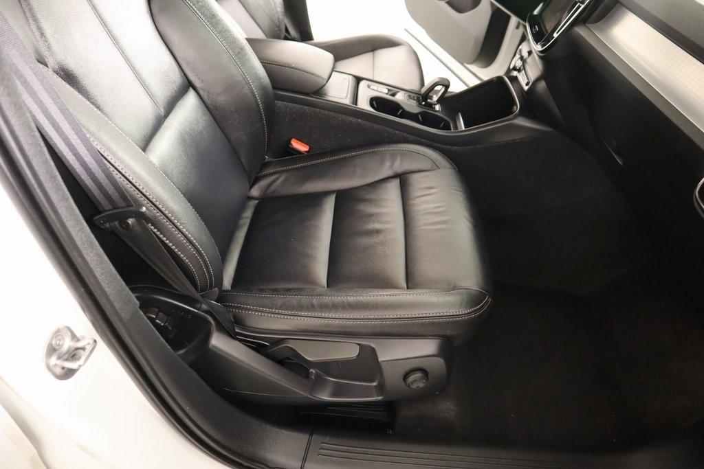 used 2022 Volvo XC40 car, priced at $20,870