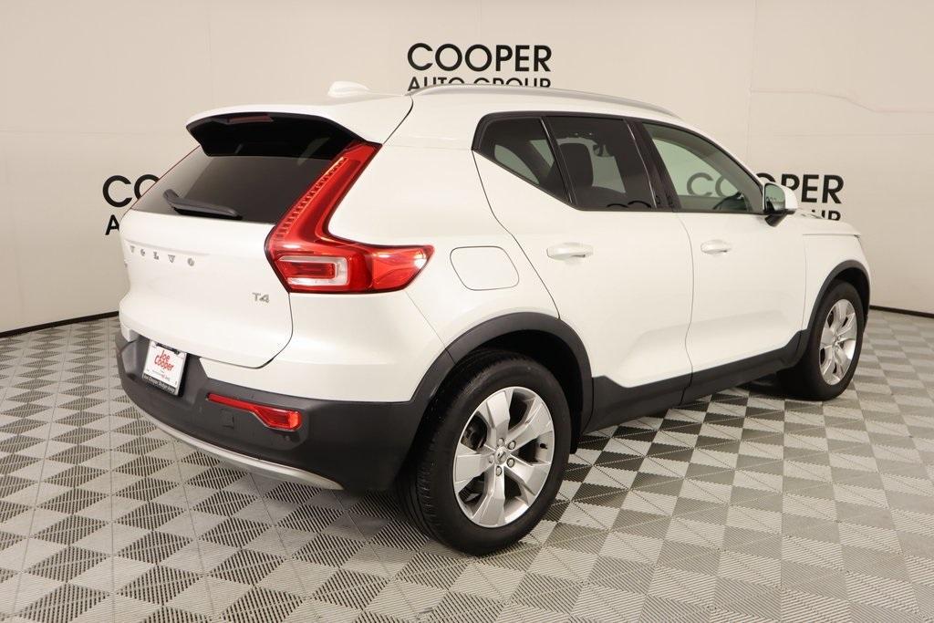 used 2022 Volvo XC40 car, priced at $20,870