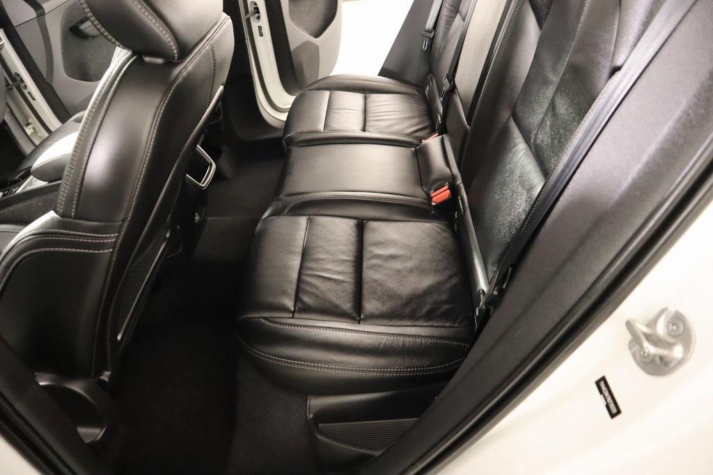 used 2022 Volvo XC40 car, priced at $20,870