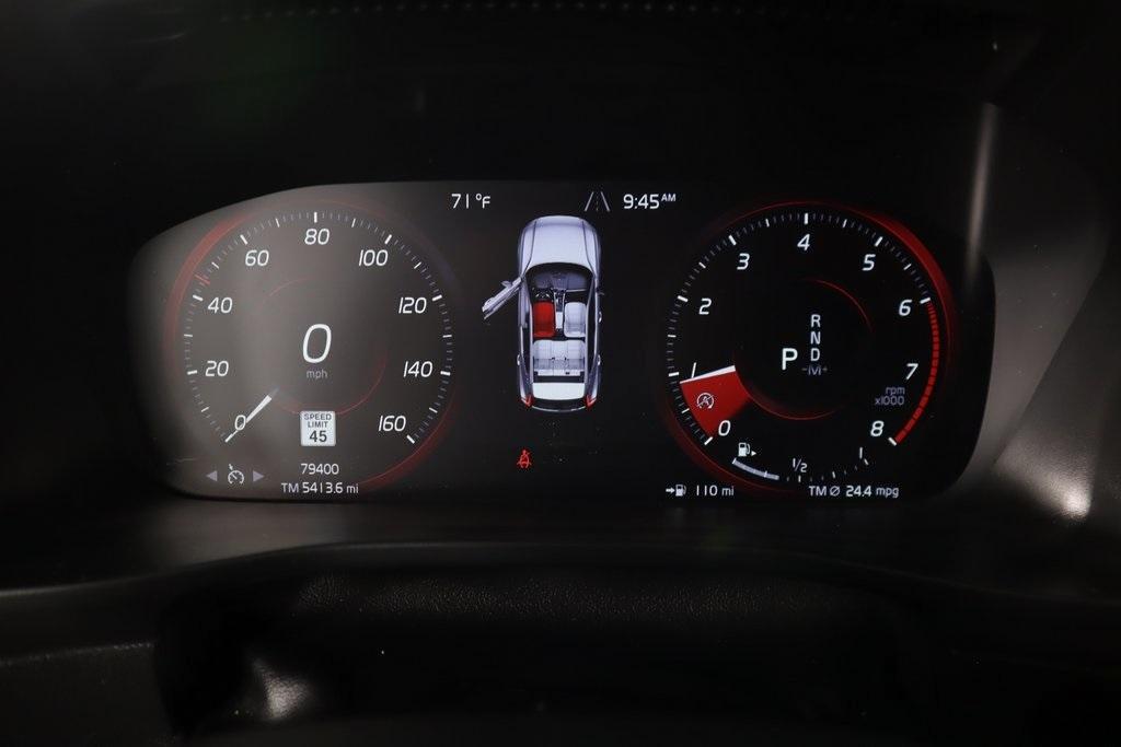 used 2022 Volvo XC40 car, priced at $20,870