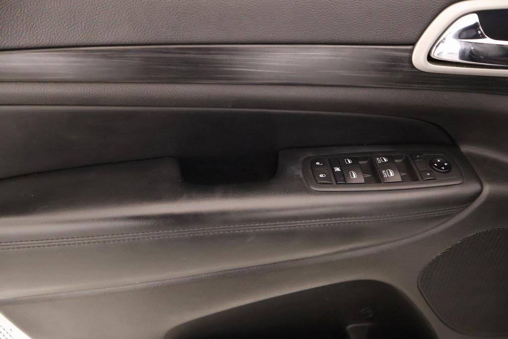 used 2020 Jeep Grand Cherokee car, priced at $18,689