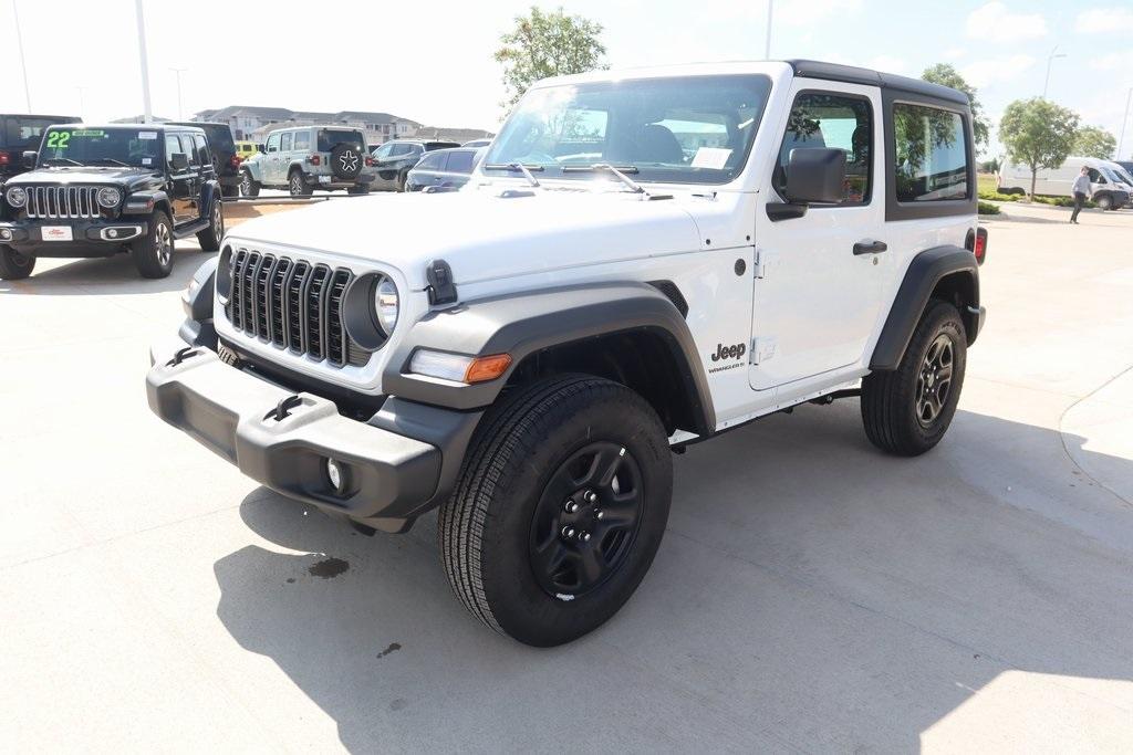 new 2025 Jeep Wrangler car, priced at $35,762