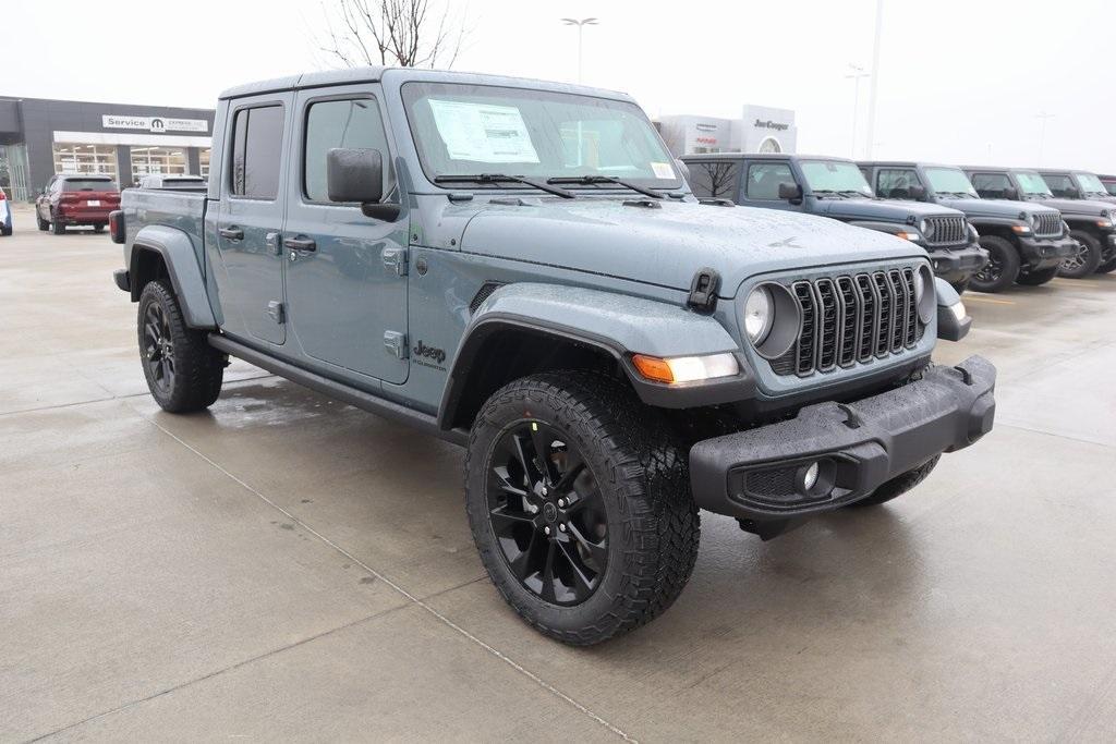 new 2025 Jeep Gladiator car, priced at $36,980