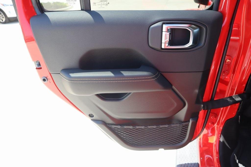 new 2025 Jeep Gladiator car, priced at $44,410