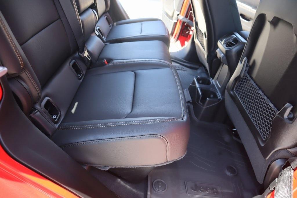 new 2025 Jeep Gladiator car, priced at $44,410