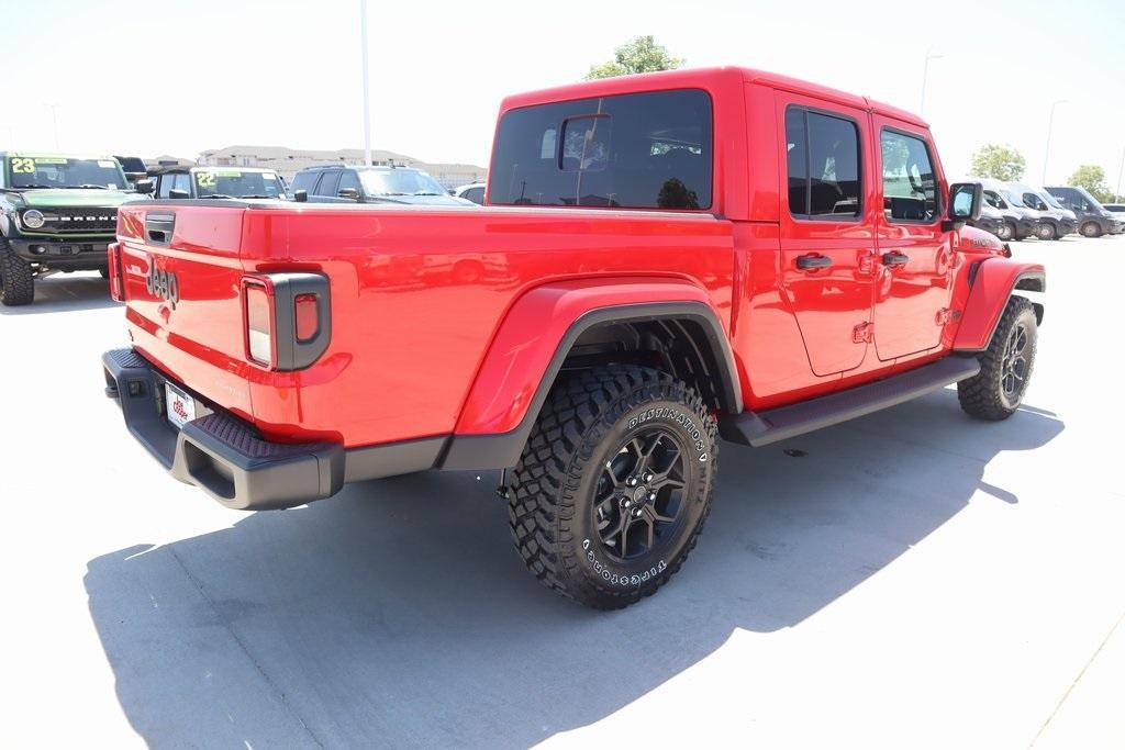 new 2025 Jeep Gladiator car, priced at $44,410