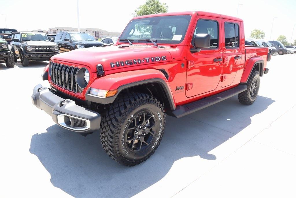 new 2025 Jeep Gladiator car, priced at $44,410