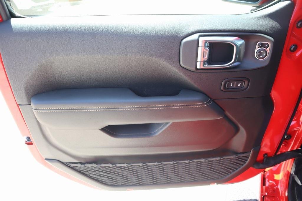 new 2025 Jeep Gladiator car, priced at $44,410