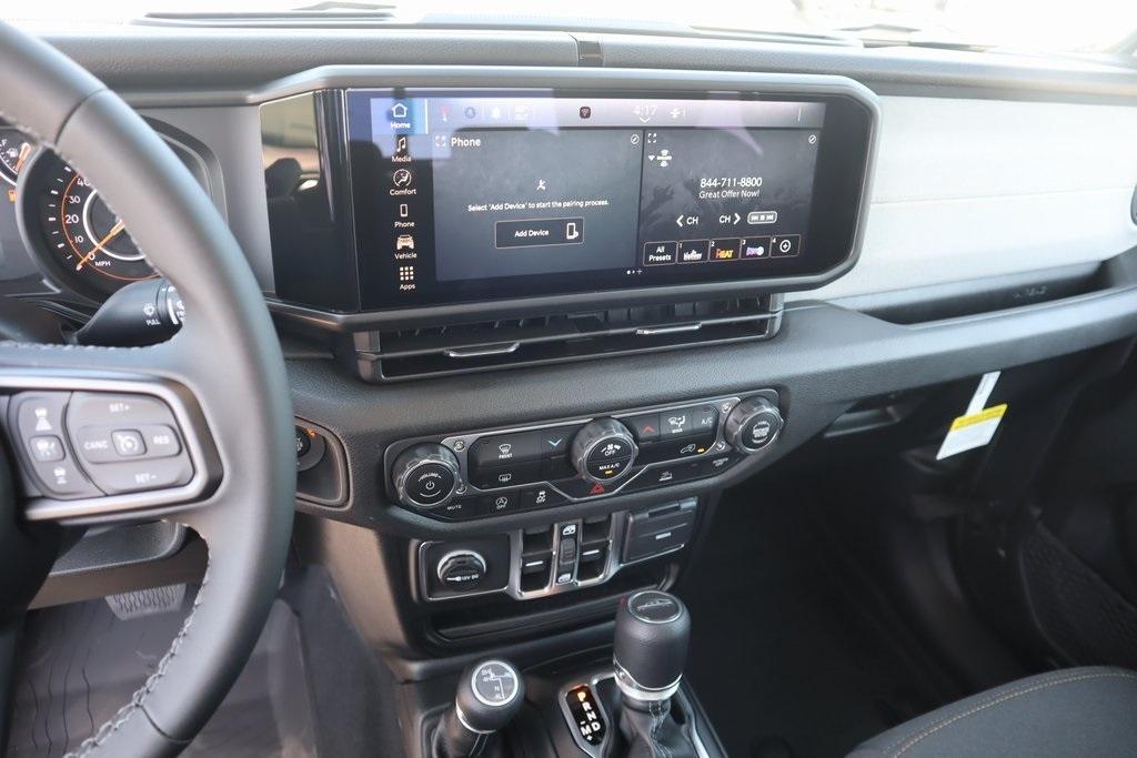 new 2025 Jeep Gladiator car, priced at $43,536