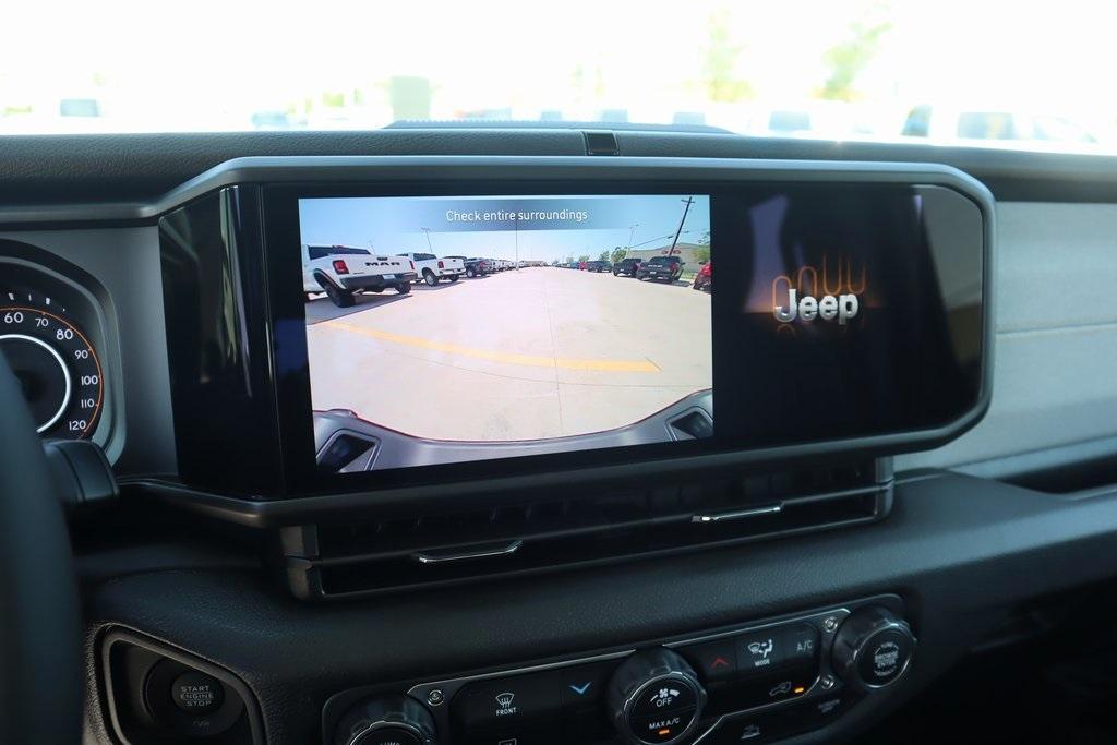 new 2025 Jeep Gladiator car, priced at $43,536