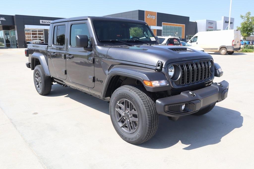 new 2025 Jeep Gladiator car, priced at $43,536