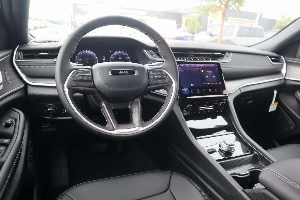 new 2025 Jeep Grand Cherokee L car, priced at $45,566