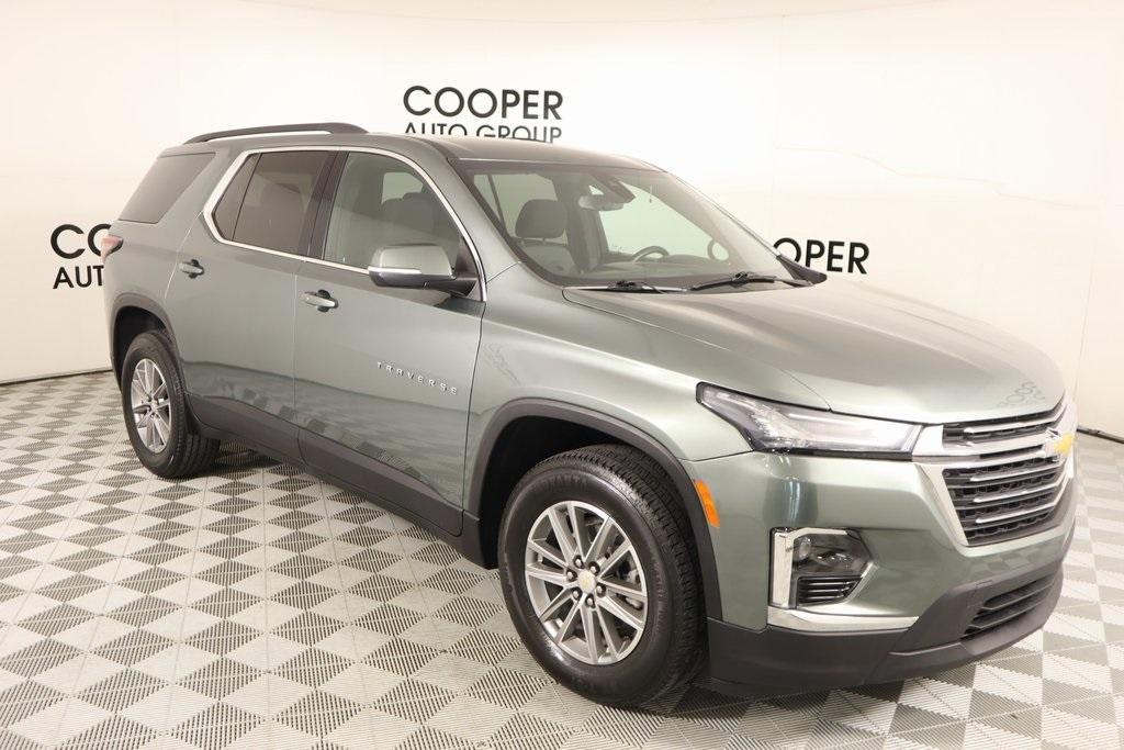 used 2023 Chevrolet Traverse car, priced at $28,553