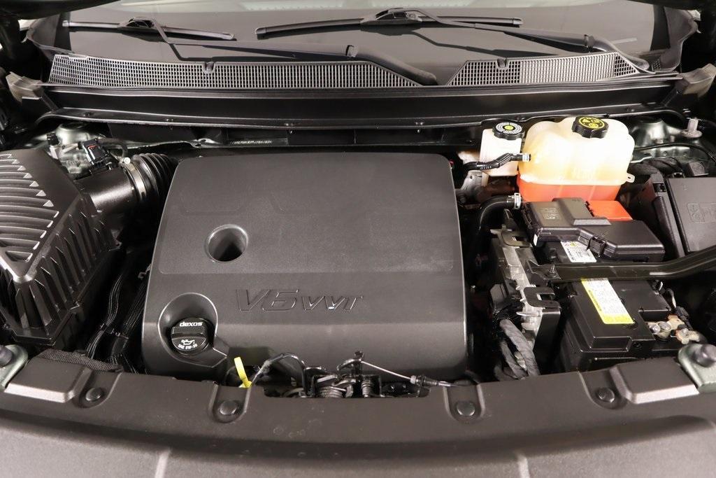 used 2023 Chevrolet Traverse car, priced at $28,553