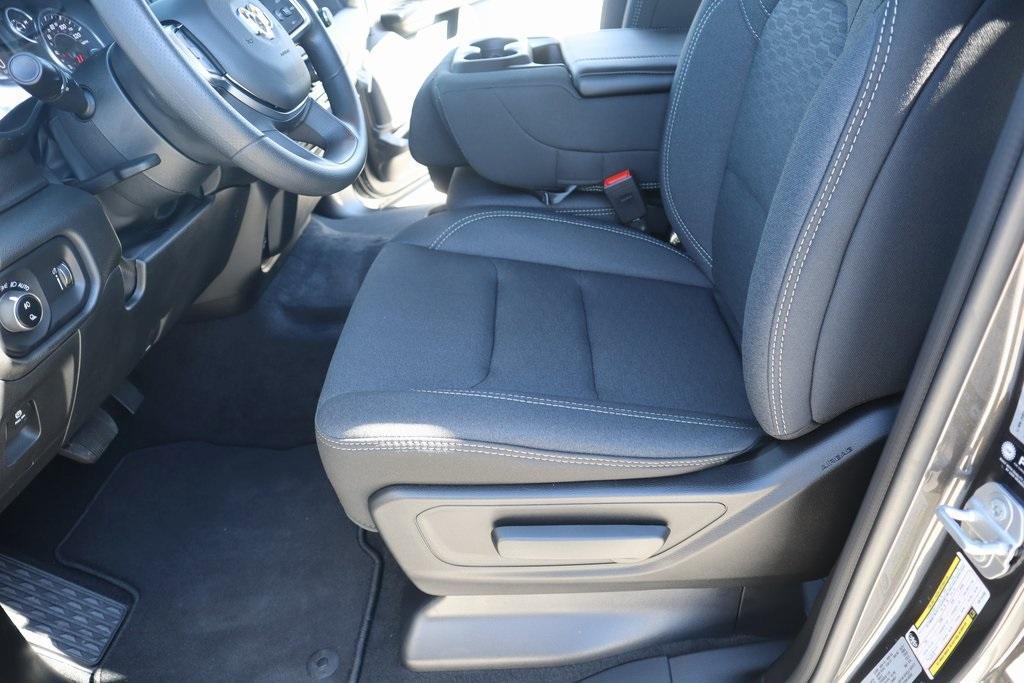 new 2025 Ram 1500 car, priced at $36,334